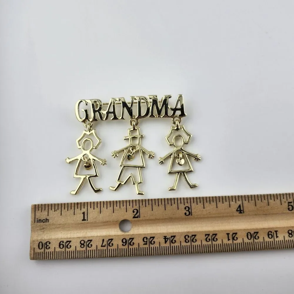 Beautiful Brooch Pin Gold Tone  